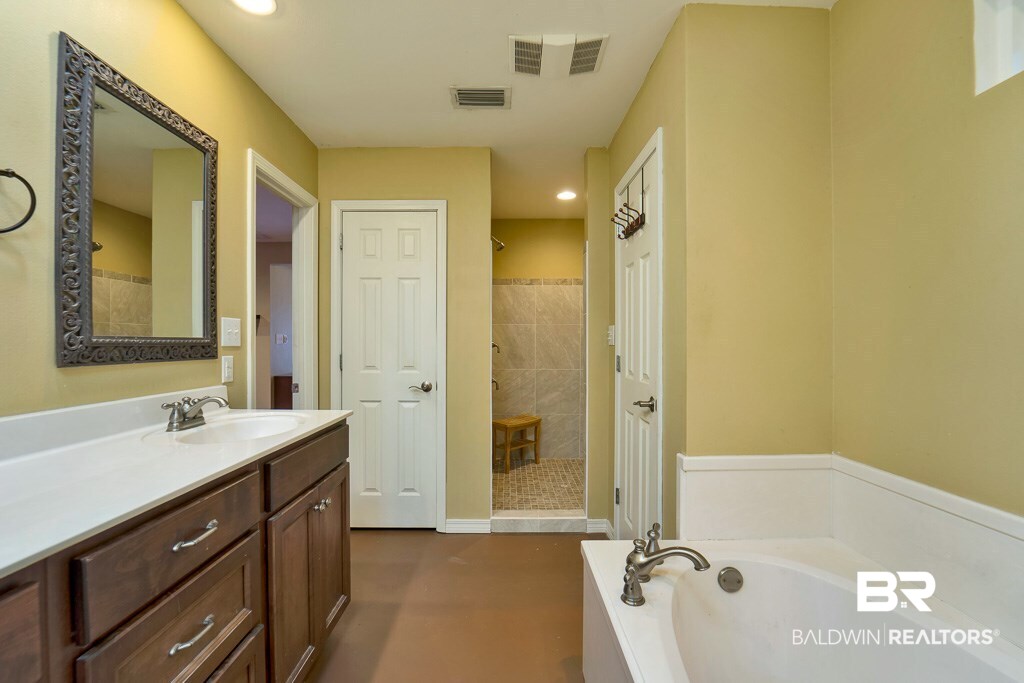 15710 Old Pierce Road Fairhope, AL 36532 - Photo 24 of 38 Master Bath