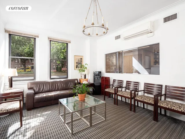 $1,675,000 | 1160 Park Avenue, Unit 1A1CRES | Upper East Side