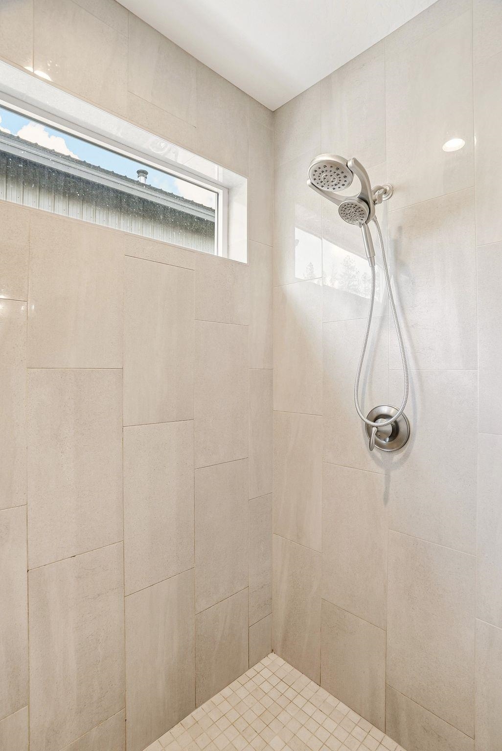 7702 West Jensen Road Cheney, WA 99004 - Photo 14 of 41