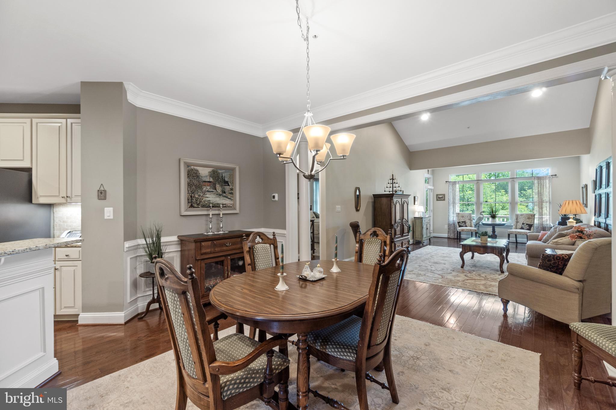 6947 Summit Circle Baltimore, MD 21239 - Photo 7 of 33 Dining Room