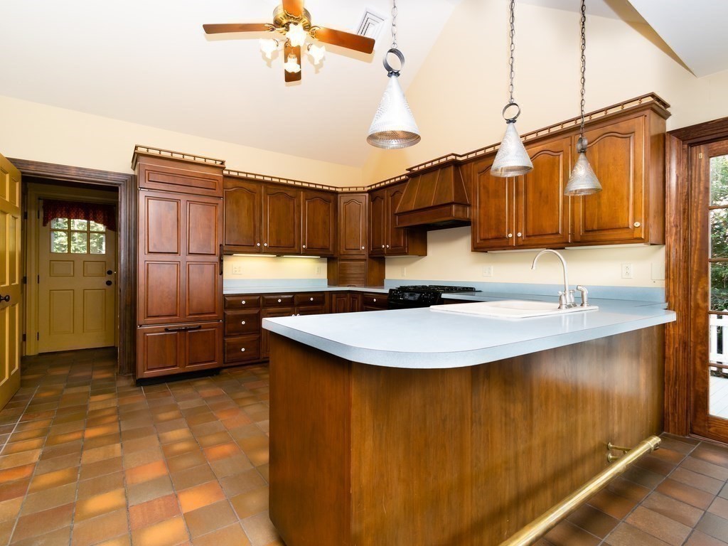 35 Crabtree Road Quincy, MA 02171 - Photo 12 of 41