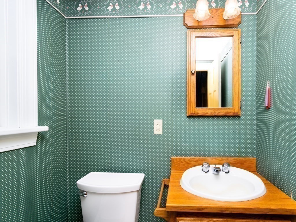 35 Crabtree Road Quincy, MA 02171 - Photo 18 of 41