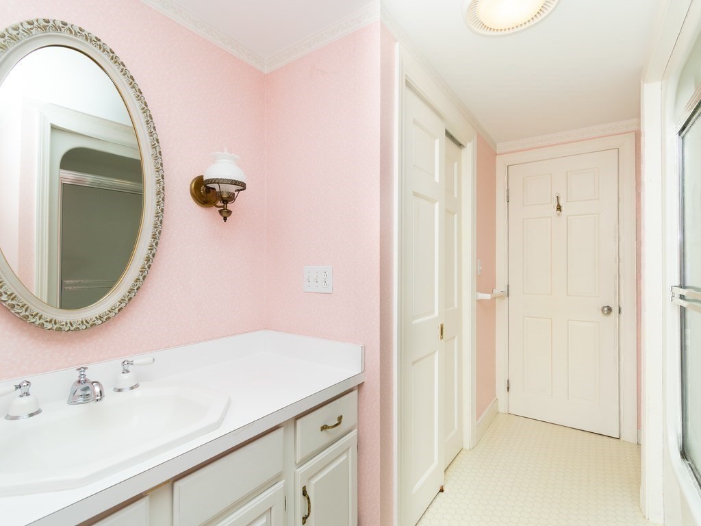 35 Crabtree Road Quincy, MA 02171 - Photo 26 of 41