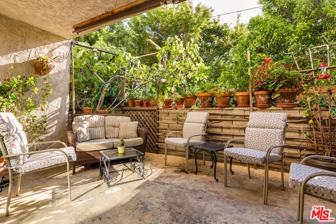 1401 Valley View Road, Unit 126 Glendale, CA 91202 - Photo 17 of 29 Gallery Image 17