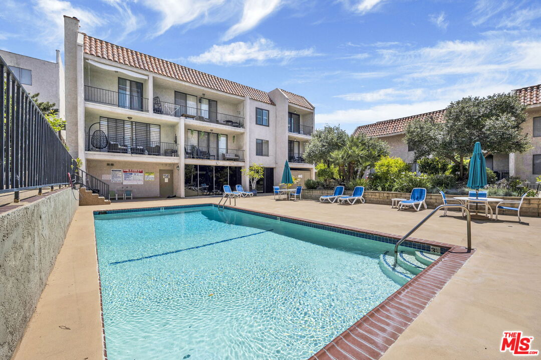 1401 Valley View Road, Unit 126 Glendale, CA 91202 - Photo 18 of 29 Gallery Image 18