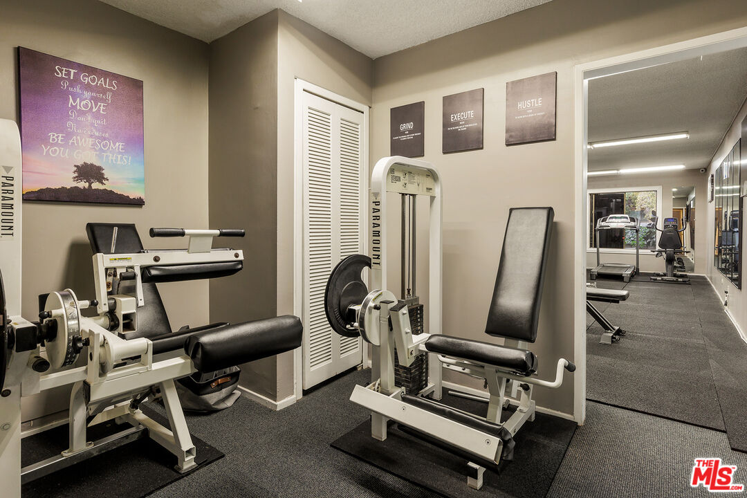 1401 Valley View Road, Unit 126 Glendale, CA 91202 - Photo 24 of 29 Gallery Image 24