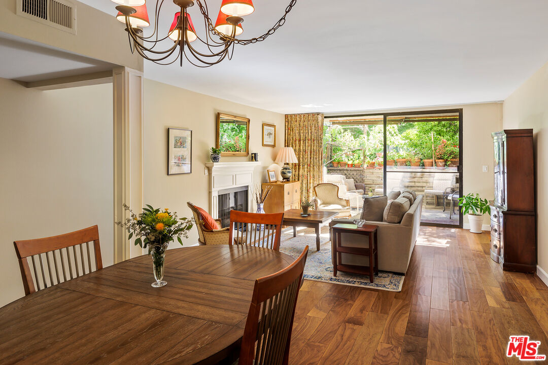 1401 Valley View Road, Unit 126 Glendale, CA 91202 - Photo 5 of 29 Gallery Image 5