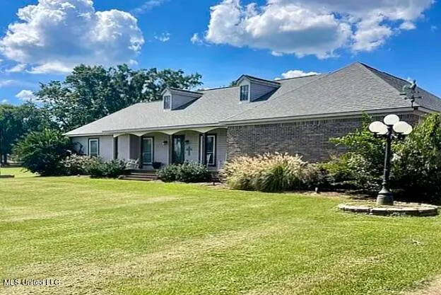 $265,000 | 327 Maple Street, Walnut Grove, MS 39189