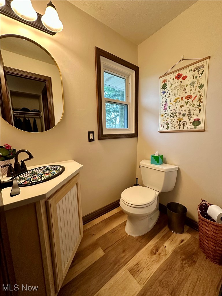 7583 Hartman Road Wadsworth, OH 44281 - Photo 26 of 30 1/2 Bath