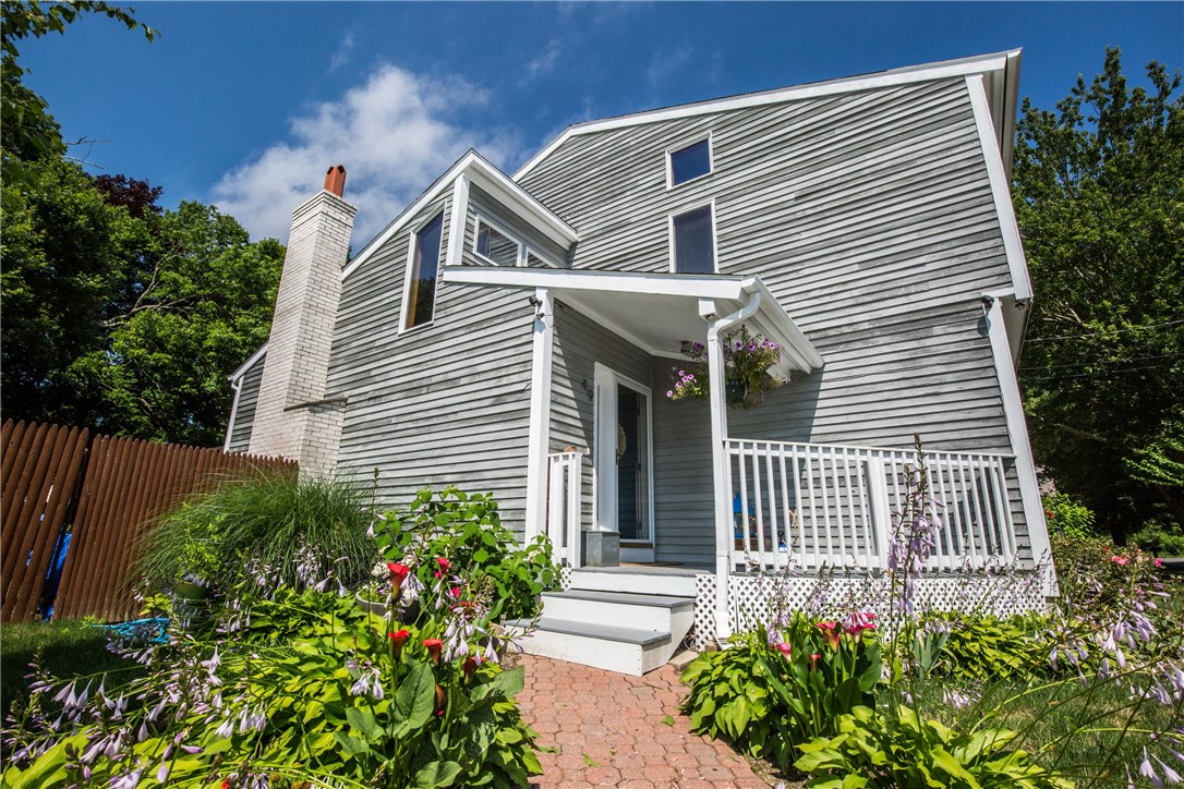49 Pomfret Road Narragansett, RI 02882 - Photo 19 of 19 Side entry