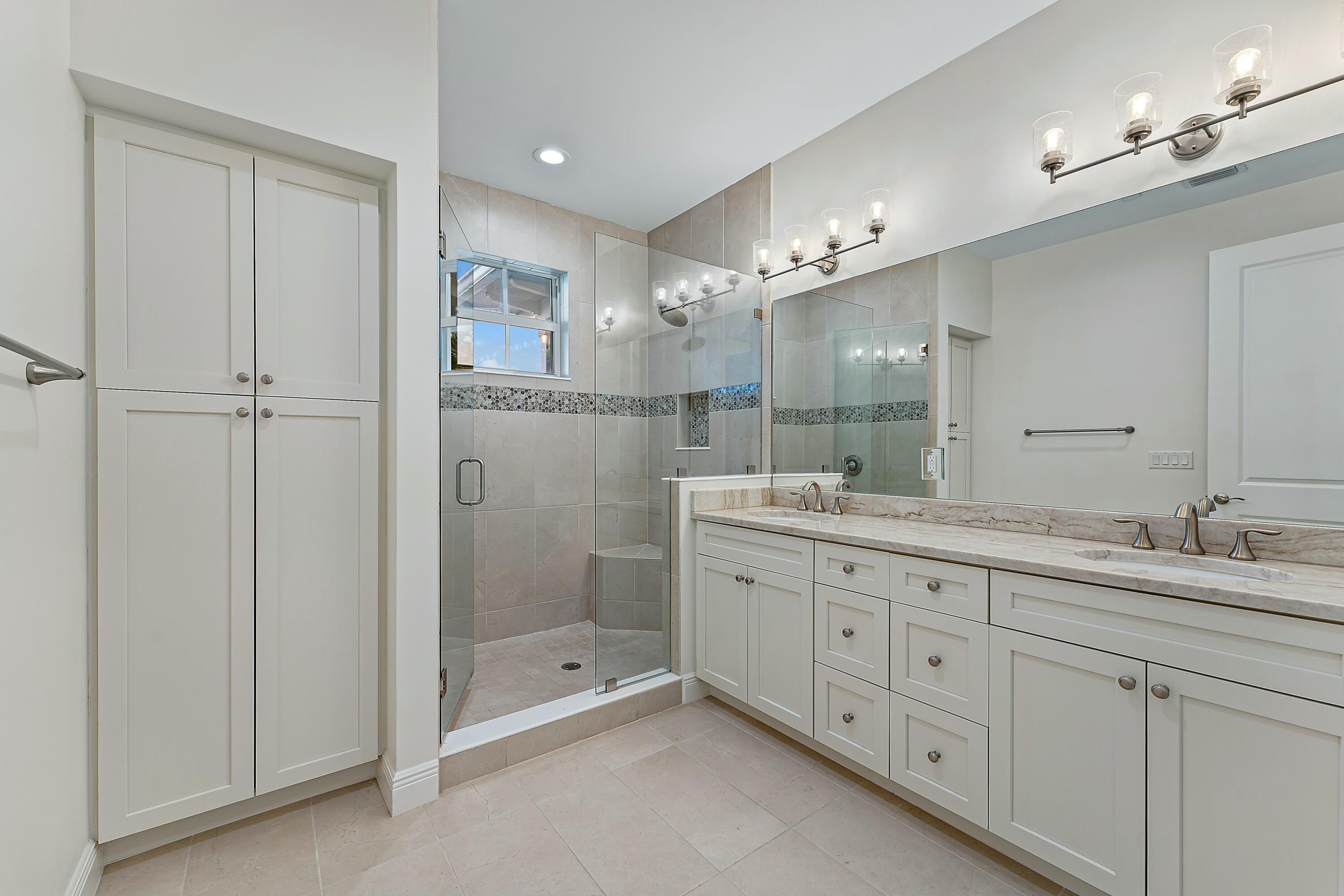 310 Inlet Waters Circle Jupiter, FL 33477 - Photo 13 of 32 28