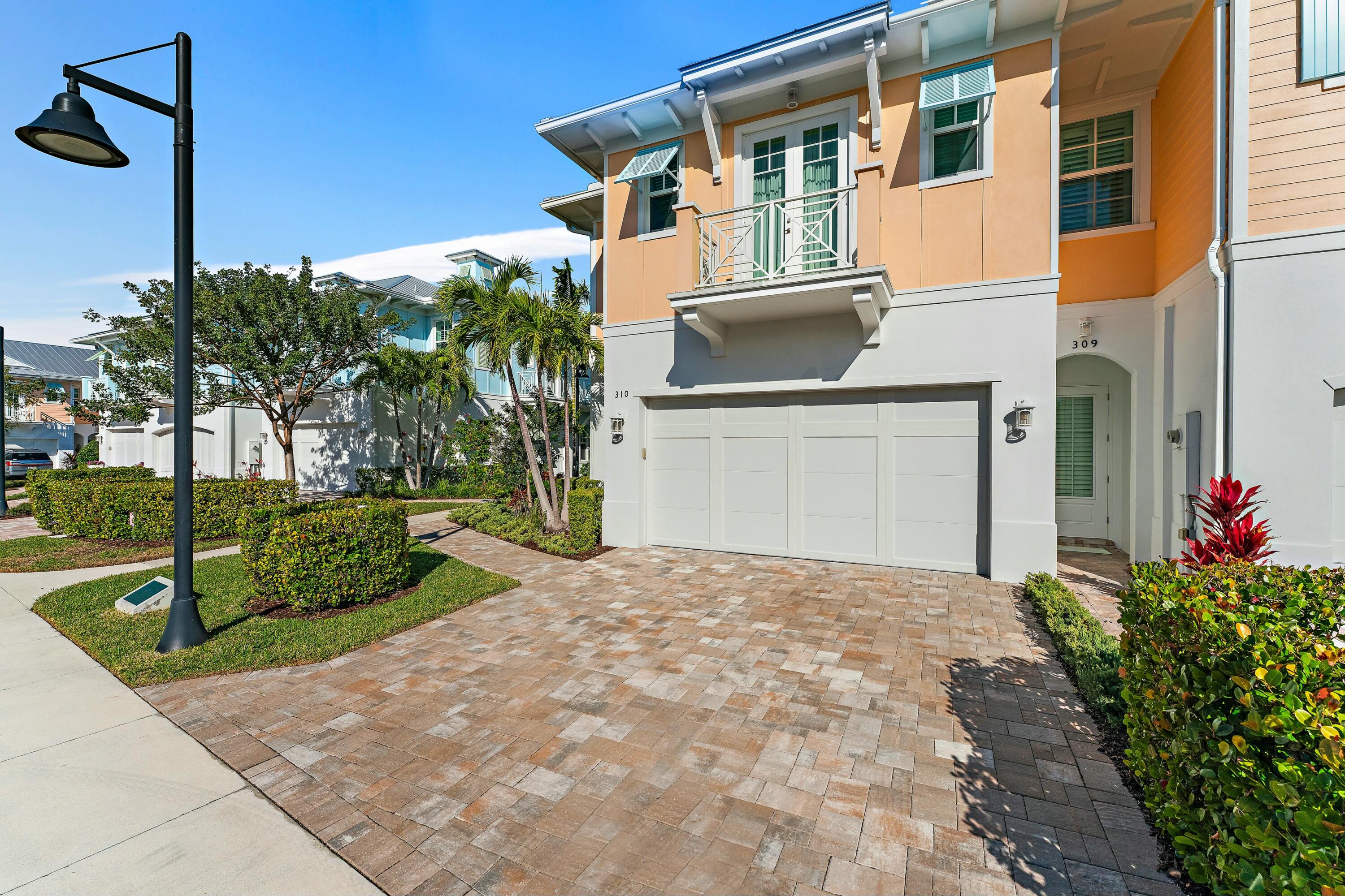 310 Inlet Waters Circle Jupiter, FL 33477 - Photo 16 of 32 38