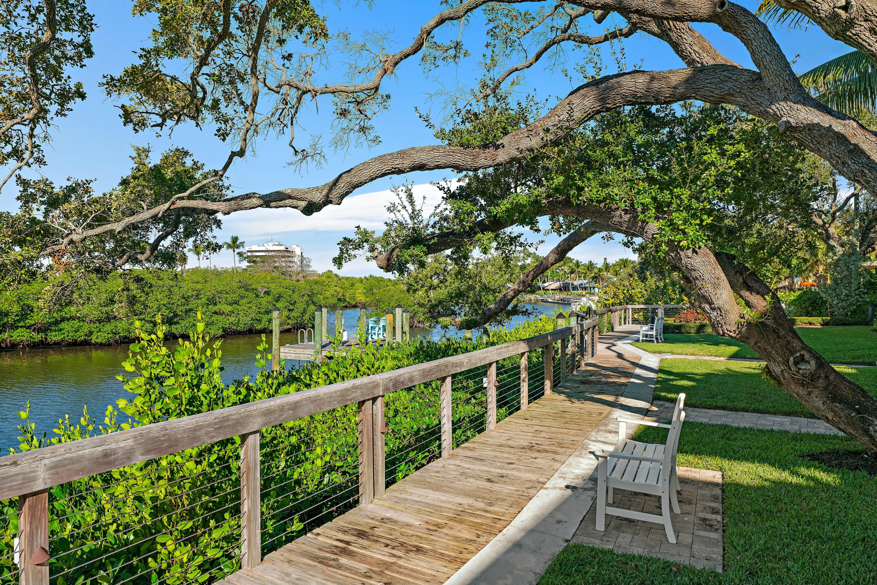 310 Inlet Waters Circle Jupiter, FL 33477 - Photo 17 of 32 40
