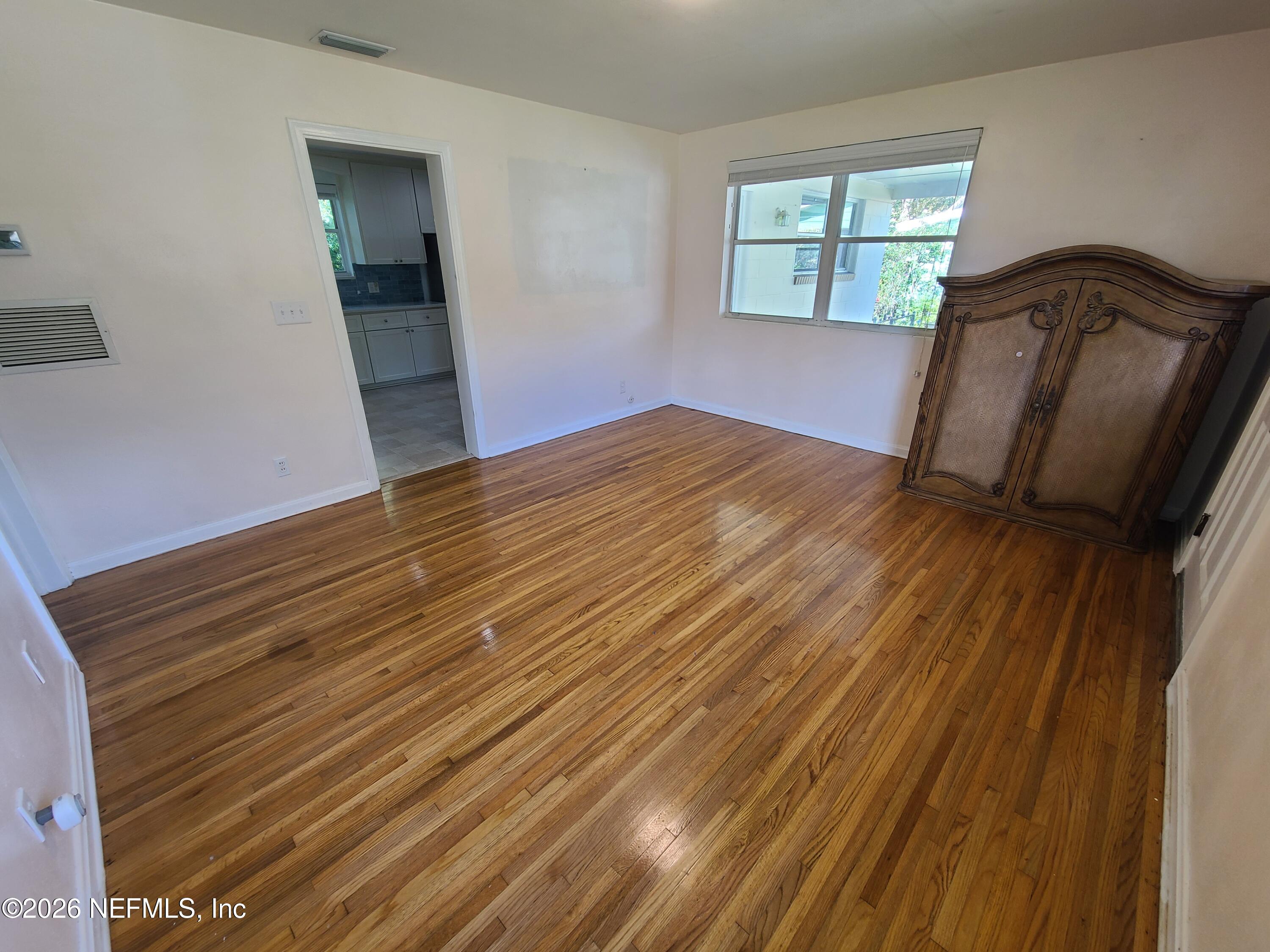 4512 Ish Brant Road West Jacksonville, FL 32210 - Photo 5 of 45 20241102_134409