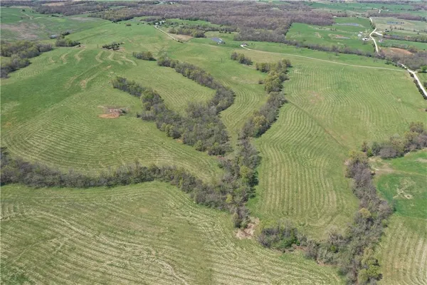 Hwy Z Highway, Huntsville, MO 65259