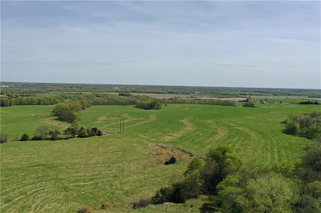 $1,900,000 | Hwy Z Highway, Huntsville, MO 65259