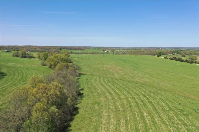 $1,900,000 | Hwy Z Highway, Huntsville, MO 65259