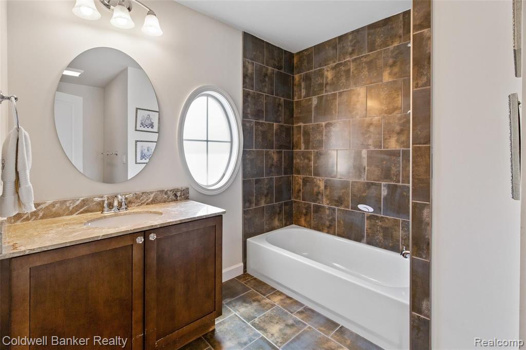 1555 Ruffner Avenue Birmingham, MI 48009 - Photo 15 of 29