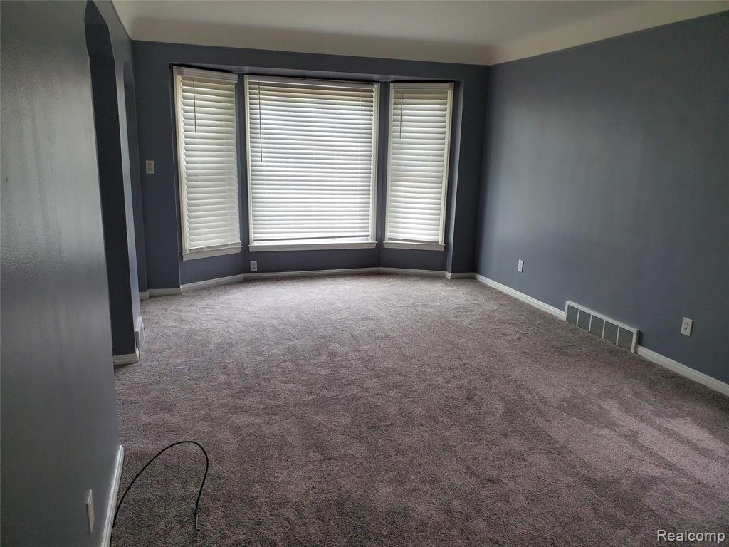 10044 Inkster Road Redford, MI 48239 - Photo 5 of 16