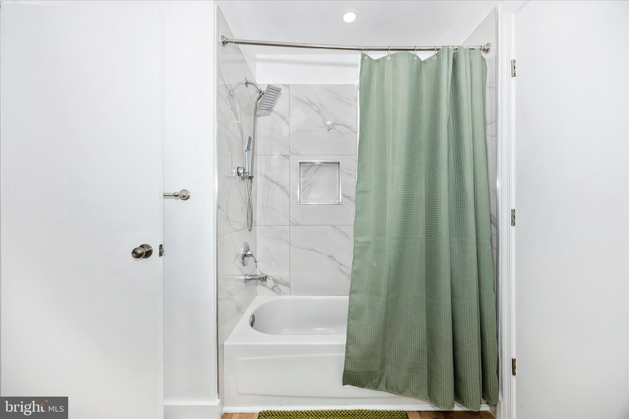12902 Churchill Ridge Circle, Unit 214 Germantown, MD 20874 - Photo 29 of 53 Hall Bath