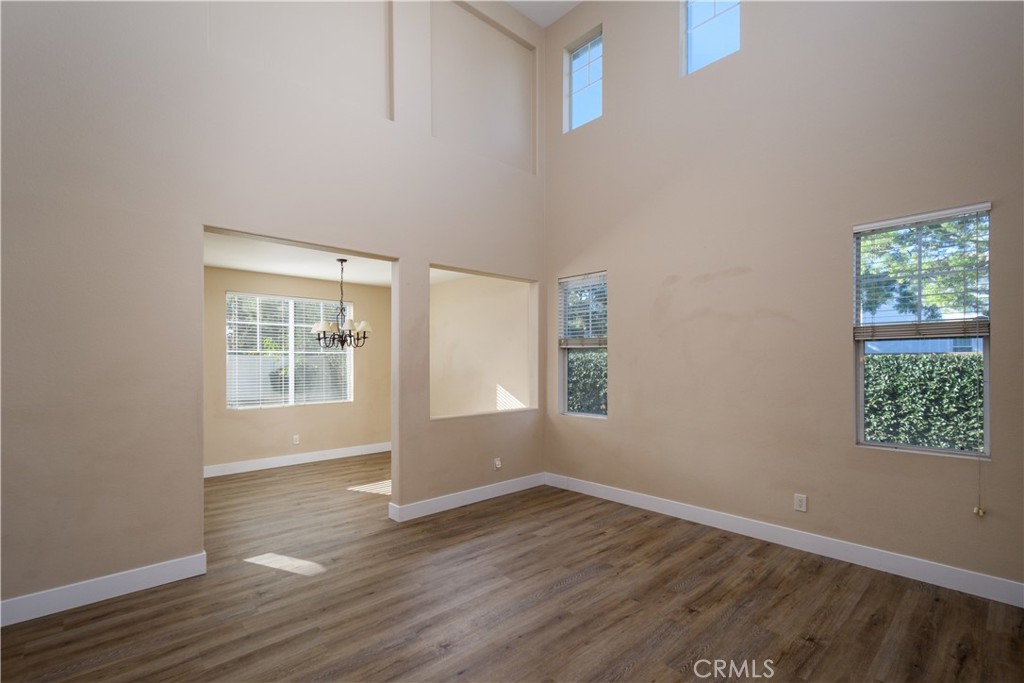 4280 Riverfield Court Riverside, CA 92505 - Photo 5 of 36