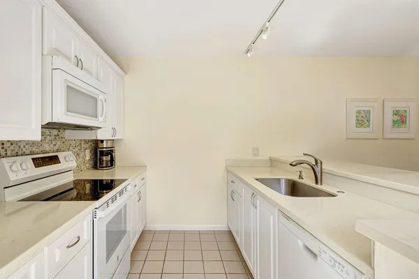 $4,333 | 2332 23rd Court, Unit 57D, Jupiter, FL 33477