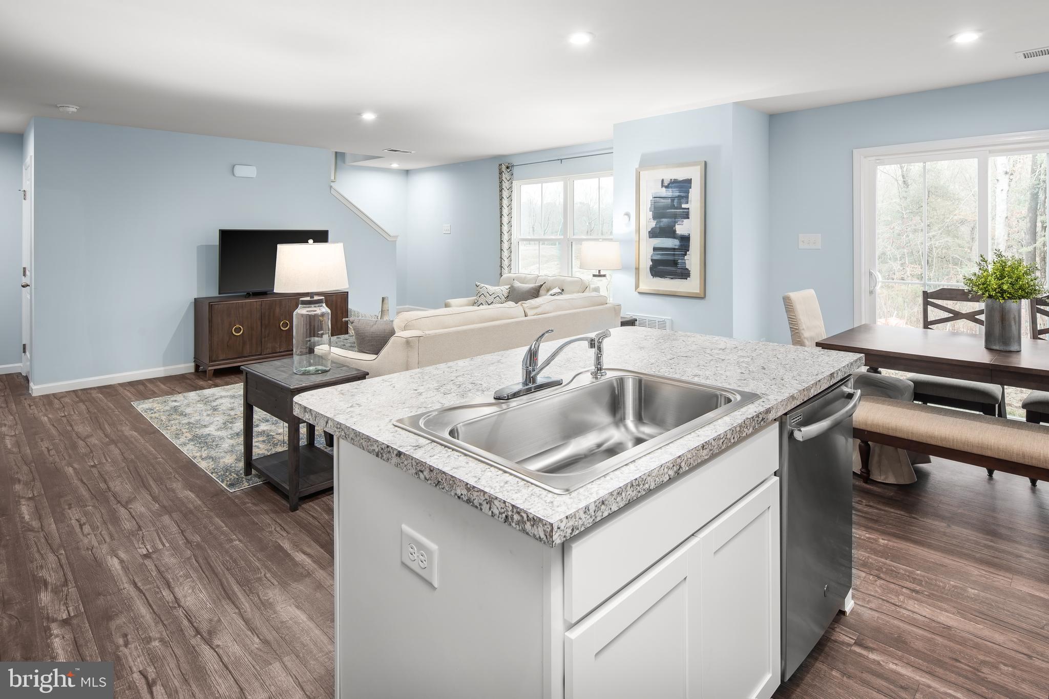 211 Green Ridge Lane Curtis Bay, MD 21226 - Photo 4 of 15 Gallery Image 4