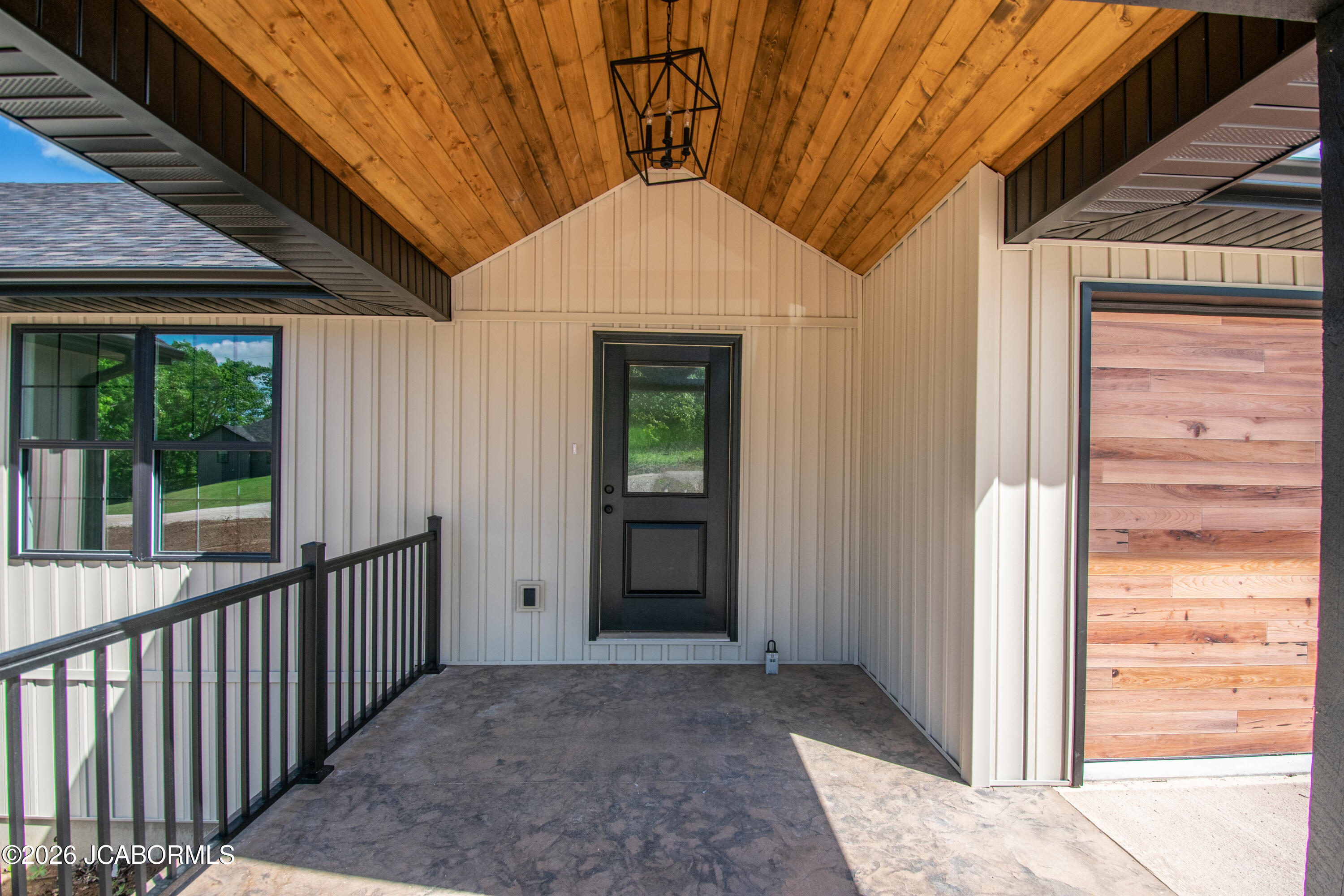 5609 Rylan Road Henley, MO 65040 - Photo 2 of 20 DSC_0992