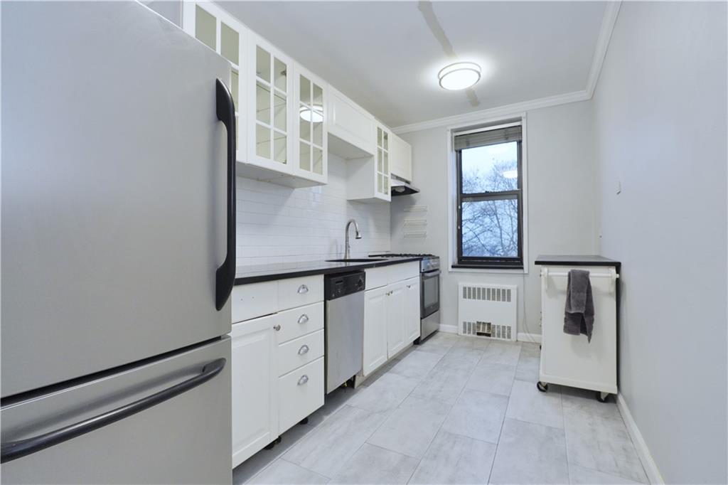 7259 Shore Road, Unit 3D Brooklyn, NY 11209 - Photo 11 of 22