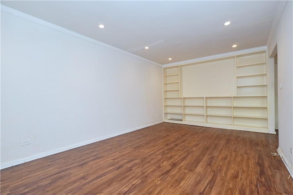 7259 Shore Road, Unit 3D Brooklyn, NY 11209 - Photo 15 of 22