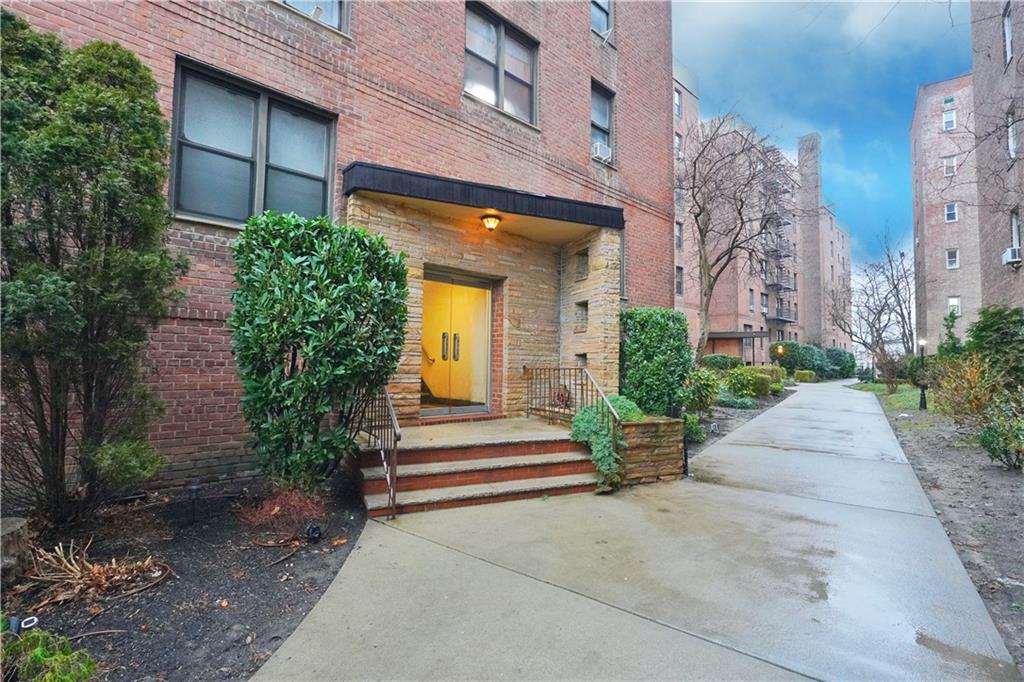 7259 Shore Road, Unit 3D Brooklyn, NY 11209 - Photo 6 of 22