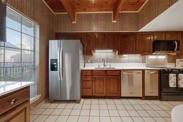 $2,500 | 5338 Brownway Street, Unit B19, Houston, TX 77056