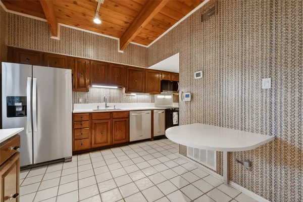 $2,500 | 5338 Brownway Street, Unit B19, Houston, TX 77056