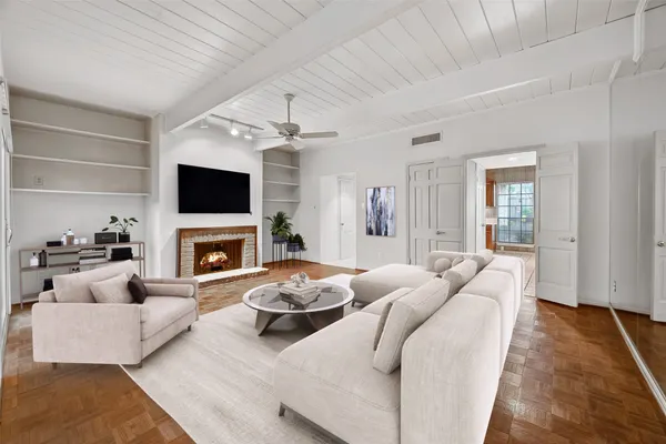 $2,500 | 5338 Brownway Street, Unit B19, Houston, TX 77056