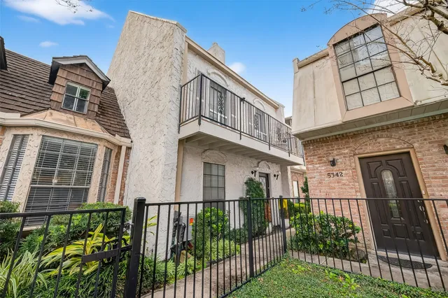 $2,500 | 5338 Brownway Street, Unit B19, Houston, TX 77056