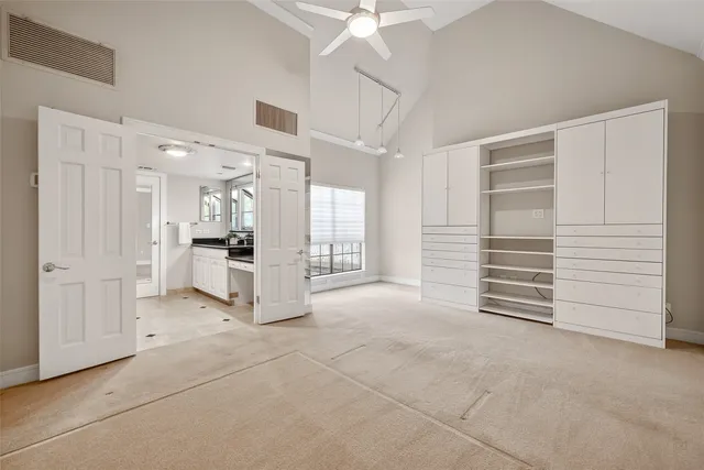 $2,500 | 5338 Brownway Street, Unit B19, Houston, TX 77056