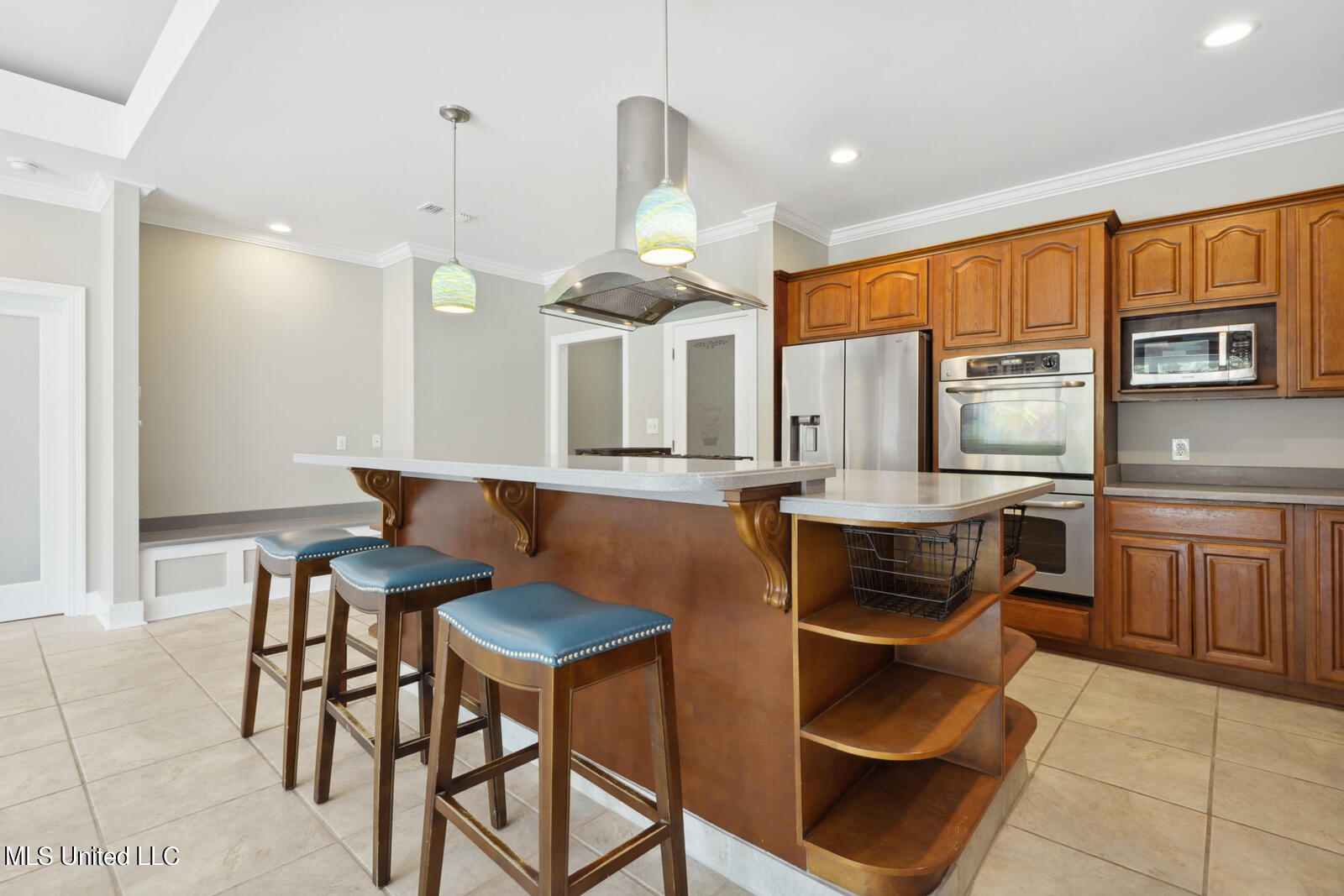 23186 Arcadia Farm Road Pass Christian, MS 39571 - Photo 10 of 22 Kitchen Island