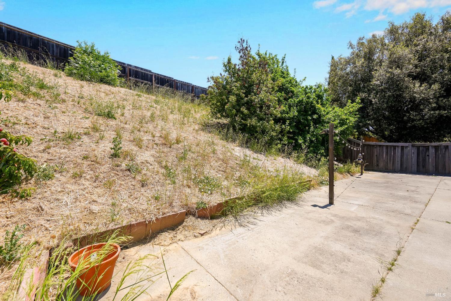 740 Coral Ridge Circle Rodeo, CA 94572 - Photo 45 of 58