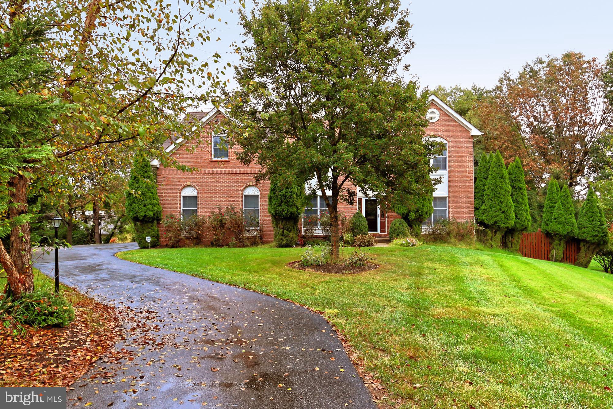 12131 Sheets Farm Road North Potomac, MD 20878 - Photo 3 of 68 Front Exterior