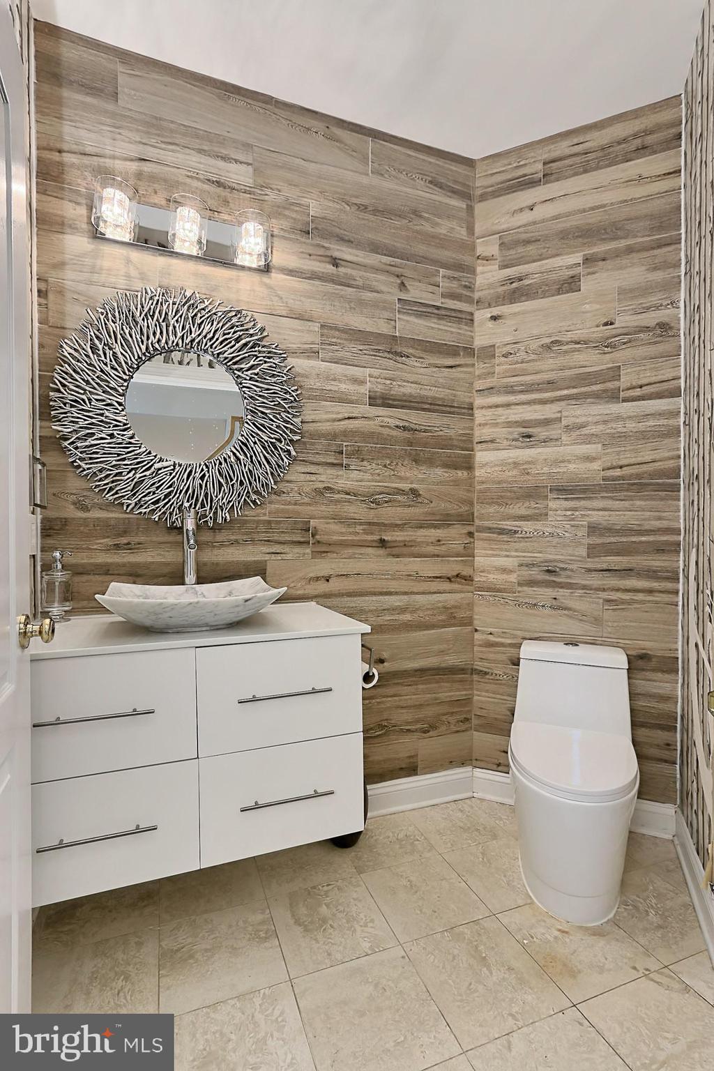 12131 Sheets Farm Road North Potomac, MD 20878 - Photo 36 of 68 Half Bath