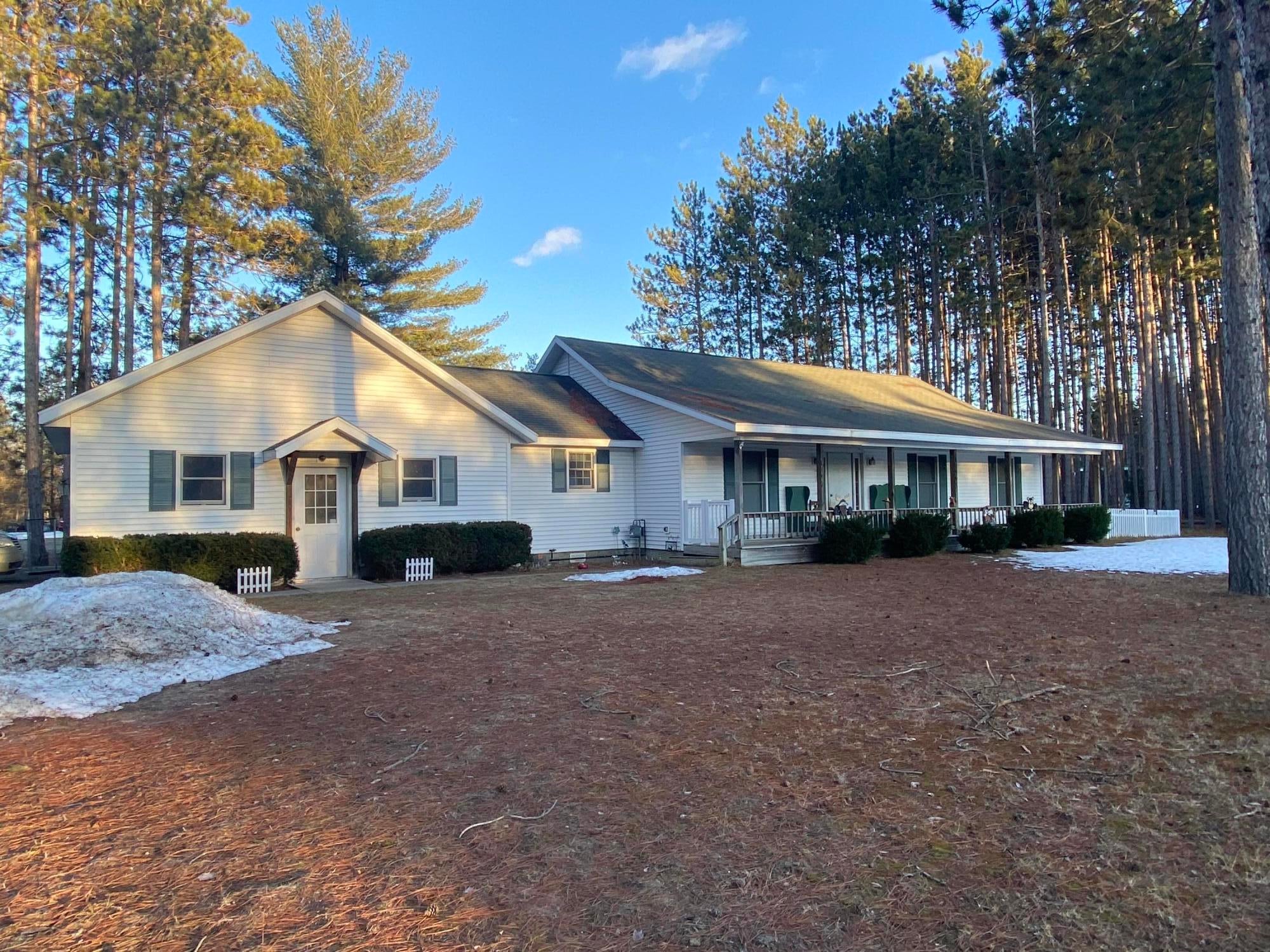 11593 South Stephan Bridge Road Roscommon, MI 48653 - Photo 1 of 19 Gallery Image 1