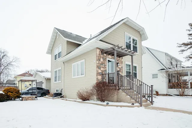 $229,900 | 143 East Mc Williams Street, Fond du Lac, WI 54935