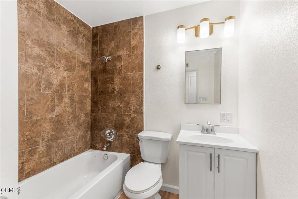 1730 Rialto Street Oxnard, CA 93035 - Photo 11 of 17 Gallery Image 11
