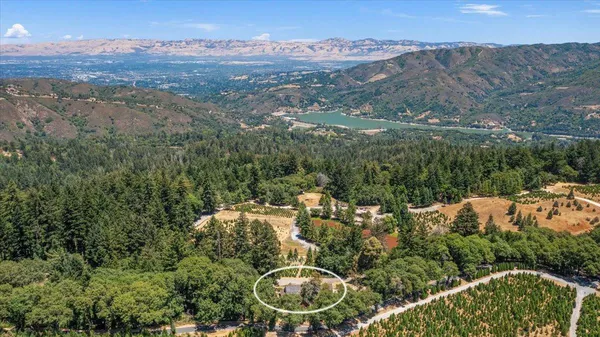 $3,149,000 | 19960 Skyline Boulevard, Los Gatos, CA 95033