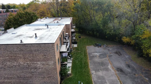 $3,000,000 | 224-228 East Rimini Court, Palatine, IL 60067