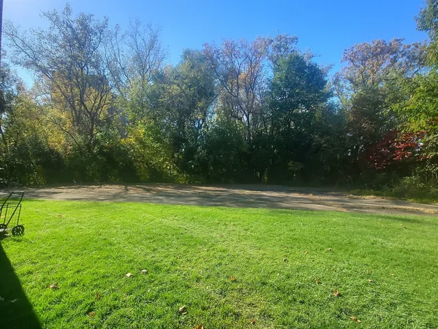 $3,000,000 | 224-228 East Rimini Court, Palatine, IL 60067