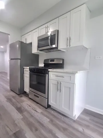 $3,000,000 | 224-228 East Rimini Court, Palatine, IL 60067