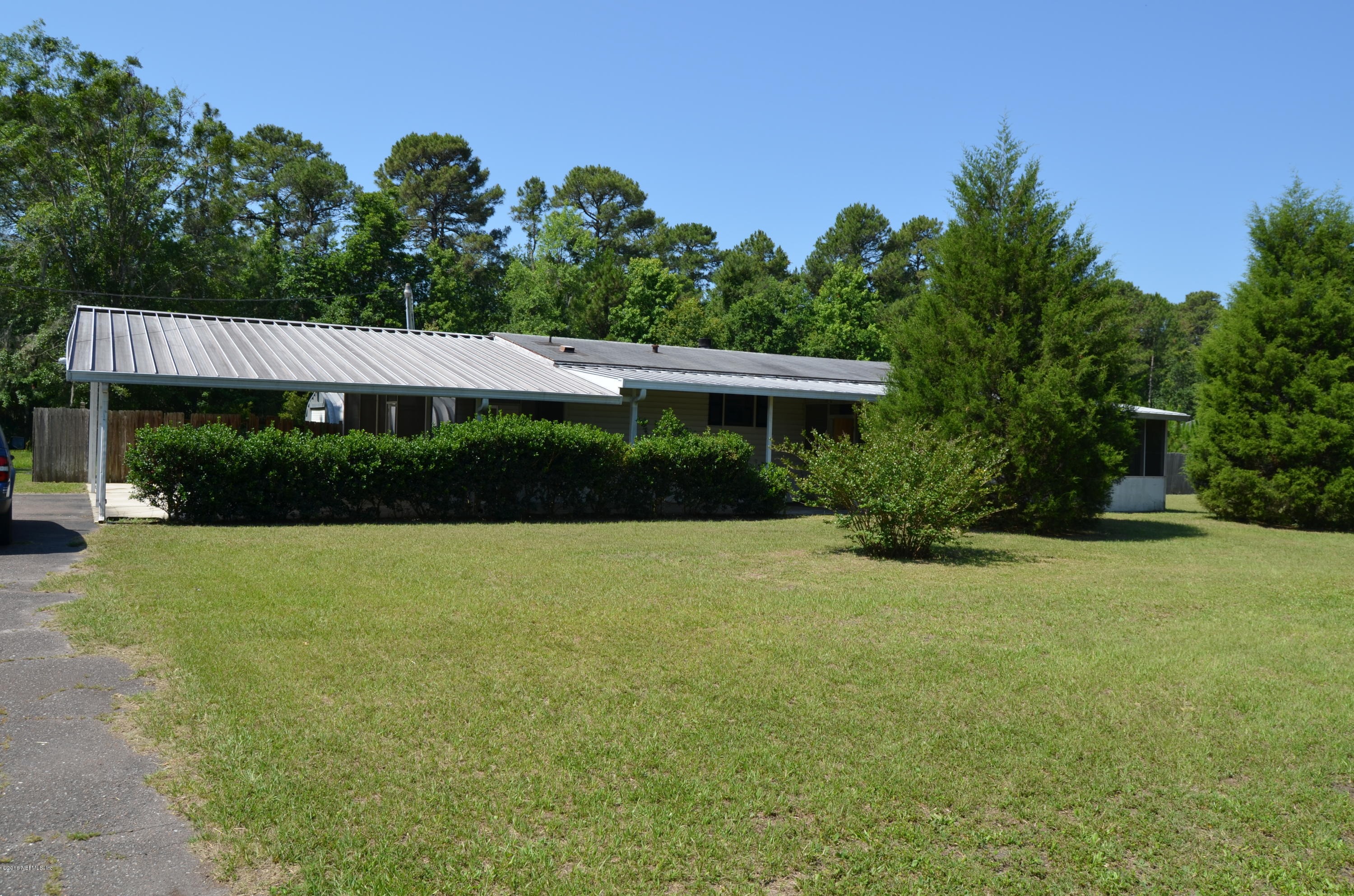 3454 Starratt Road Jacksonville, FL 32226 - Photo 1 of 15 DSC_0034