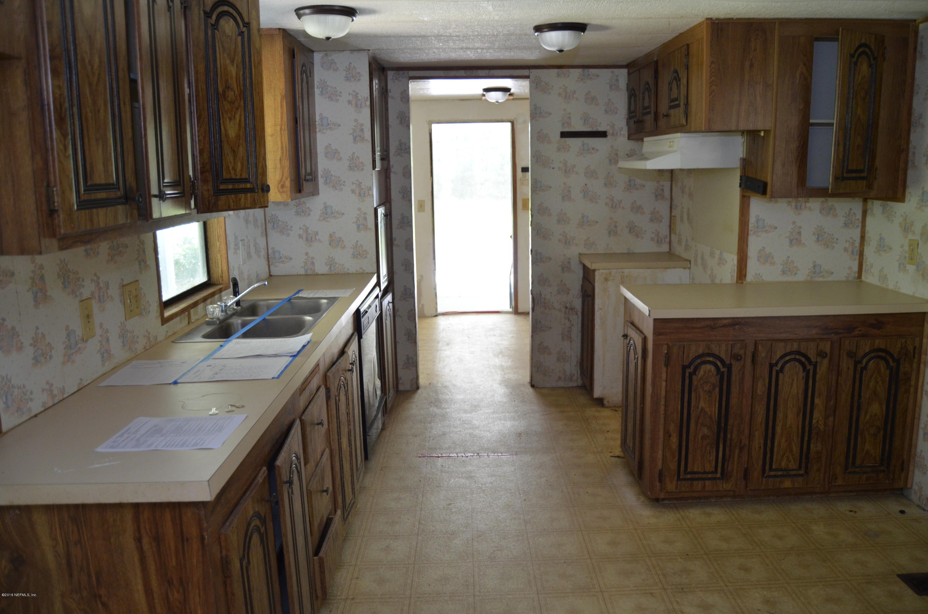3454 Starratt Road Jacksonville, FL 32226 - Photo 11 of 15 DSC_0043