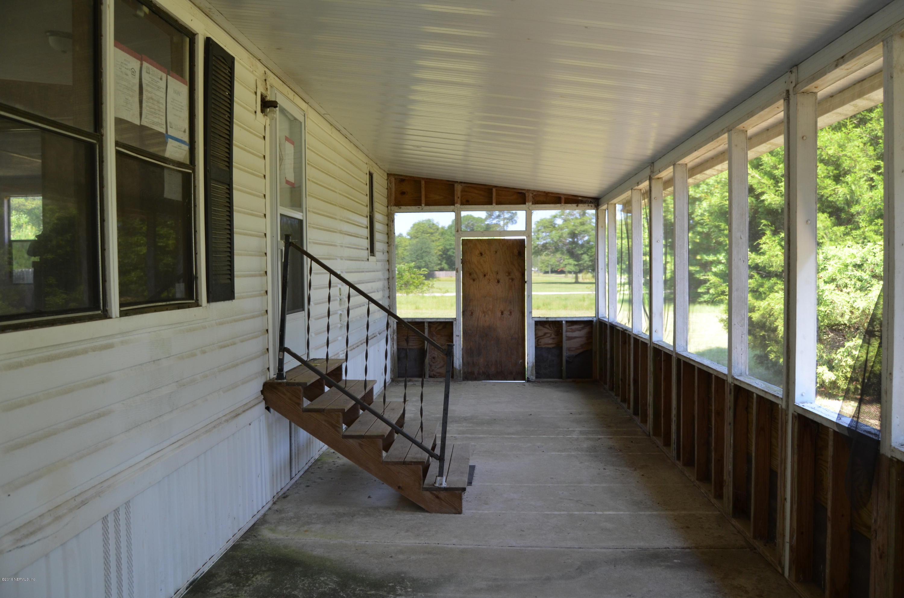 3454 Starratt Road Jacksonville, FL 32226 - Photo 2 of 15 DSC_0033